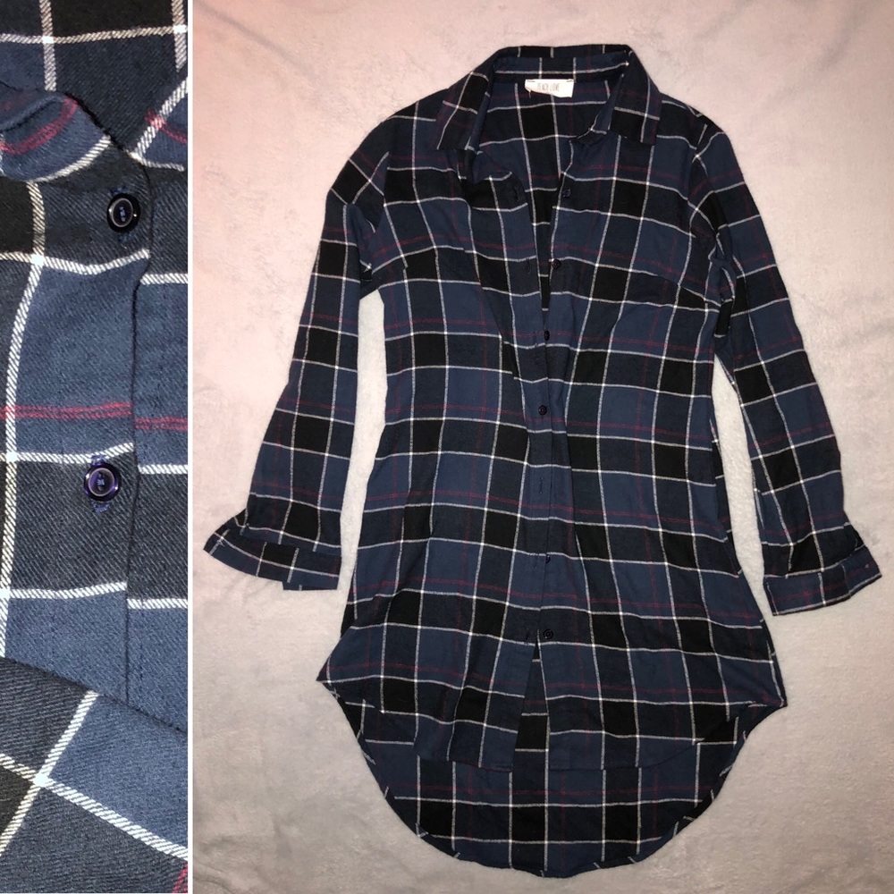 Long Plaid Flannel Shirt. XS.